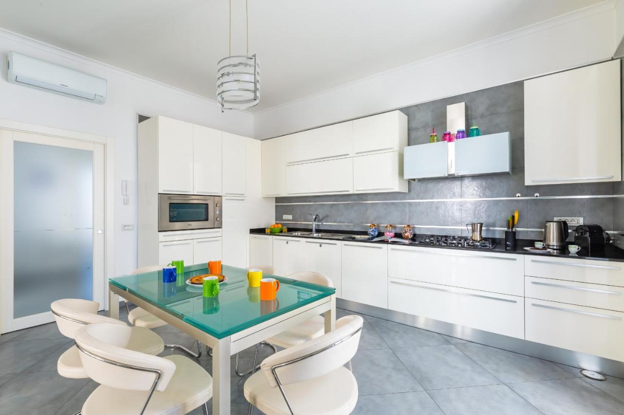 Ferdinando Art House By Wonderful Italy Apartment Napoli Bagian luar foto
